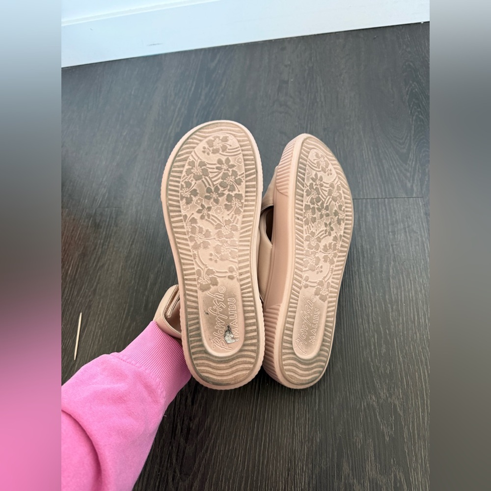 Blowfish Sandals Size 8.5 - Picture 6 of 7